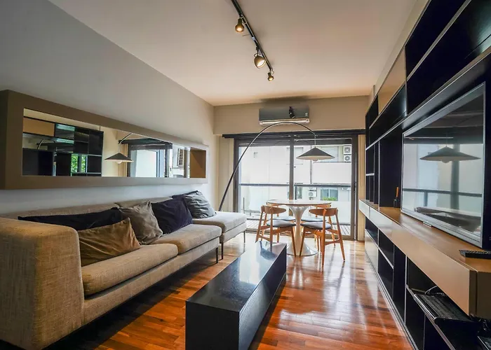 Luxury Posadas Near Patio Bullrich